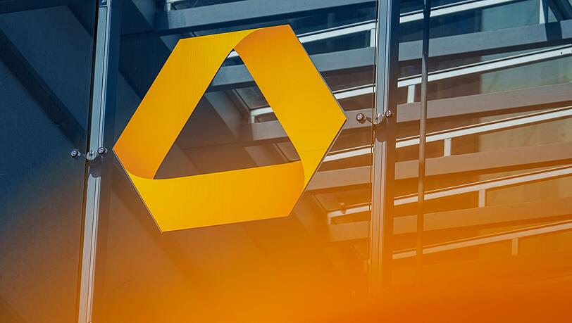 Wird die Commerzbank von der Unicredit geschluckt? (Archivbild) Wird die Commerzbank von der Unicredit geschluckt? (Archivbild)