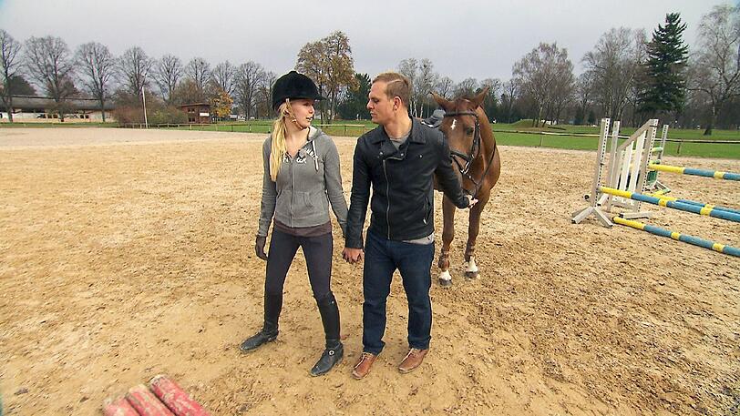 Nach der Hofwoche waren Schweinebauer Gunther (29) und Industriekauffrau Jenny (22) noch einige Monate ein Paar. Doch mittlerweile gehen die beiden wieder getrennte Wege. Jessica ist die neue Frau an Gunthers Seite.