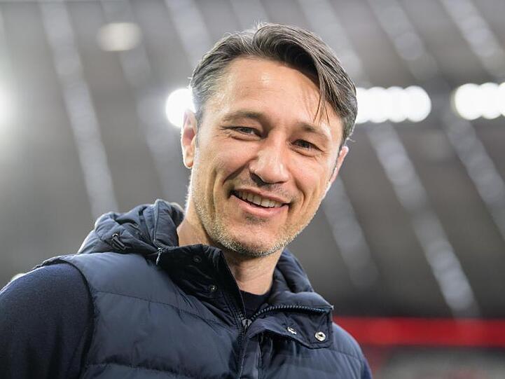 Trainer Niko Kovac vom FC Bayern München steht am Spielfeldrand. Foto: Matthias Balk/Archivbild