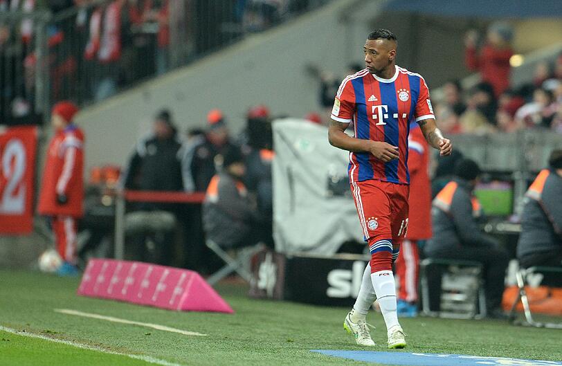 Für Jerome Boateng war im Spiel gegen Schalke frühzeitig Schluss.