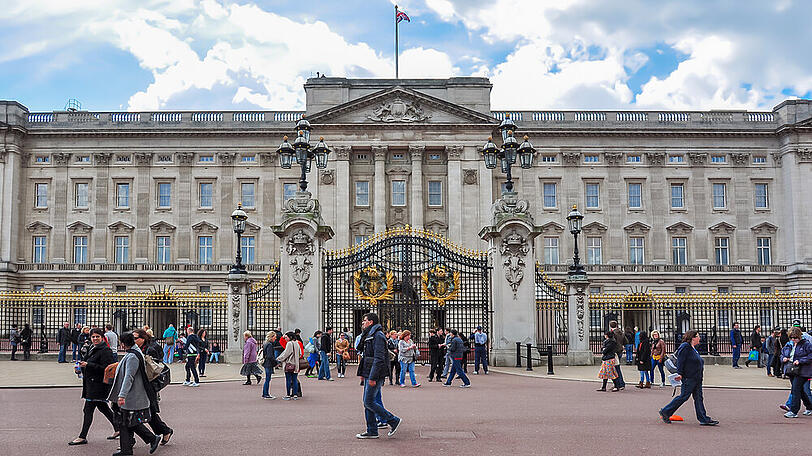 Der Buckingham Palast bleibt wegen der Corona-Krise im Sommer 2020 geschlossen.