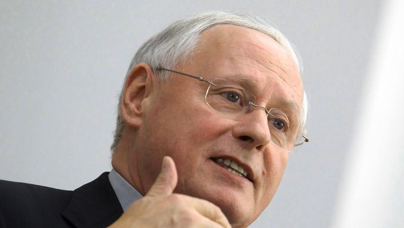 Oskar Lafontaine meldet sich zu Wort Oskar Lafontaine meldet sich zu Wort