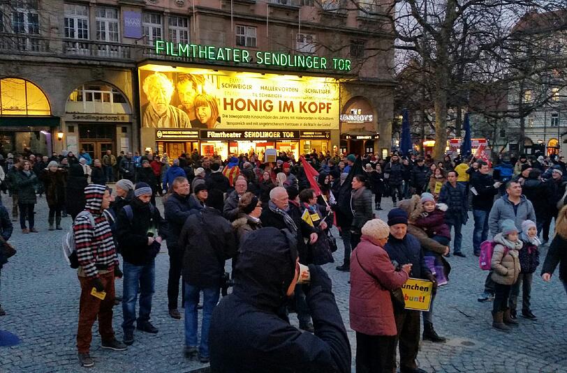 Die "München ist bunt"-Kundgebung: Rund 20 000 Teilnehmer demonstrierten für ein tolerantes und weltoffenes München.