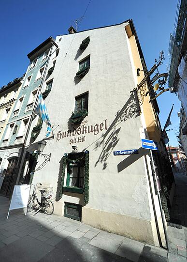 Moshammer unterm Hammer: Das Interieur der Hundskugel wird versteigert. Wir schauen uns in Münchens ältesten Wirthaus um.