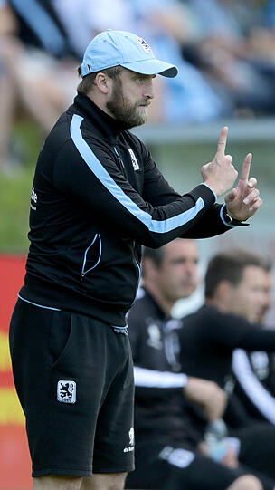 Trainer Daniel Bierofka.