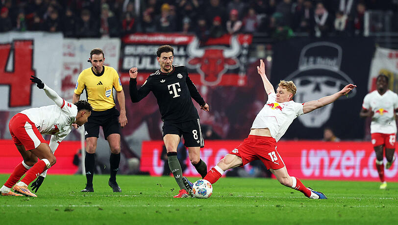 Deutlicher Treffer: Leon Goretzka musste nach dem Tritt von Nicolas Seiwald zur Pause vom Platz.