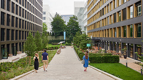 Moderne Architektur und nachhaltige Bauweise verbinden sich im M-Quartier.