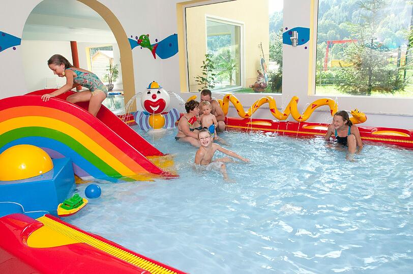 Eines der liebevoll gestalteten Zimmer im Familienhotel Krug im Fichtelgebirge.