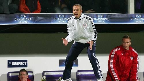 Unter Starkstrom: Bayern-Coach Jürgen Klinsmann. Unter Starkstrom: Bayern-Coach Jürgen Klinsmann.