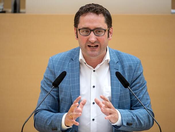Tobias Gotthardt. Tobias Gotthardt.