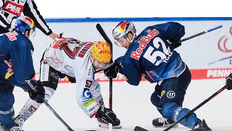 Faceoff: Mit München (rechts Patrick Hager) und Bremerhaven (weißes Trikot, Alex Friesen) treffen im Viertelfinale die besten Teams an den Bullypunkten aufeinander. So sichern sie sich gleich den Scheibenbesitz.