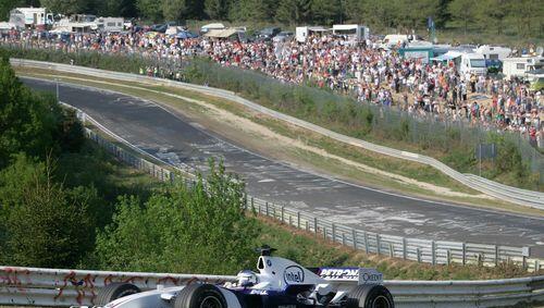 Nick Heidfeld ist der einzige Pilot, der mit einem modernen Formel-1-Wagen über die Nordschleife rasen durfte.