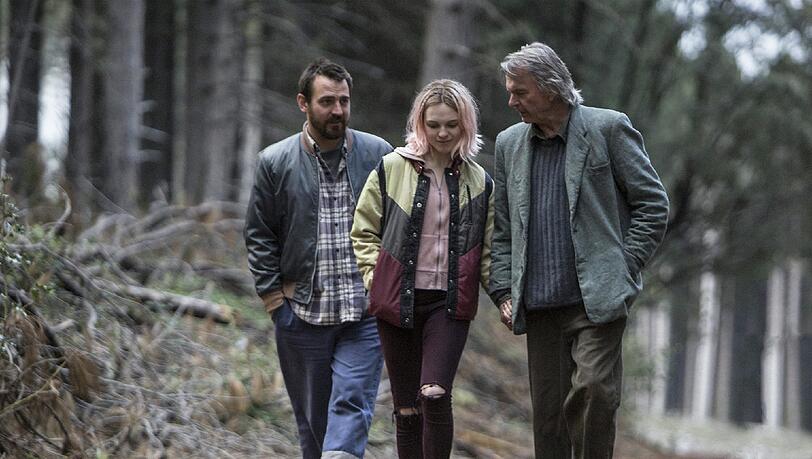 Ewen Leslie, Odessa Young und Sam Neill. Ewen Leslie, Odessa Young und Sam Neill.