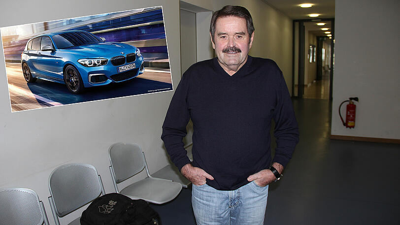 Werner P. im Gerichtsflur. Um einen BMW M140i xDrive geht's in dem Prozess.