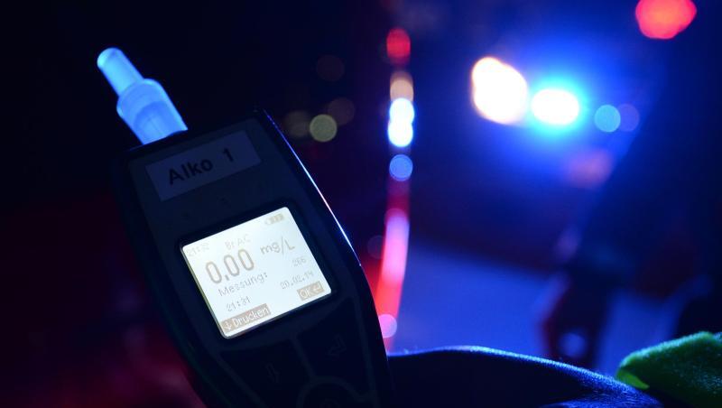 Ein Alkoholmessgerät der Polizei zeigt 0,0 Promille an. Foto: Patrick Seeger/Archiv Ein Alkoholmessgerät der Polizei zeigt 0,0 Promille an. Foto: Patrick Seeger/Archiv