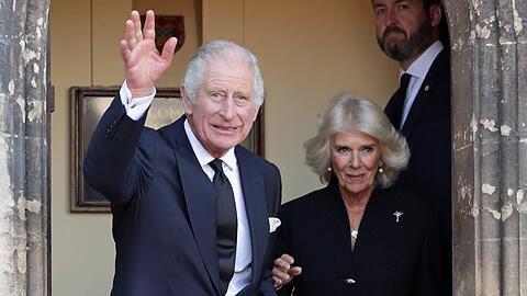 König Charles III. und Queen Consort Camilla werden am 6. Mai 2023 gekrönt.