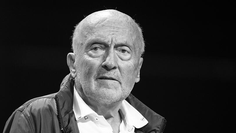 Speerwurf-Legende Klaus Wolfermann ist in der Nacht auf Mittwoch im Alter von 78 Jahren verstorben.