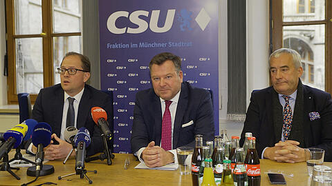 Manuel Pretzl, Josef Schmid und Ludwig Spaenle (v.l.) bei der Pressekonferenz am Mittwoch.