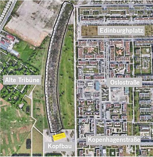 Die alte Tribüne nimmt viel Platz ein.