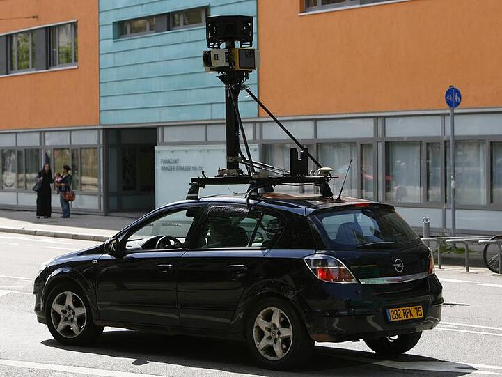 Der Suchmaschinen-Gigant Google filmt seit Monaten für seinen Internetdienst Street View bundesweit Häuser und Straßen ab.