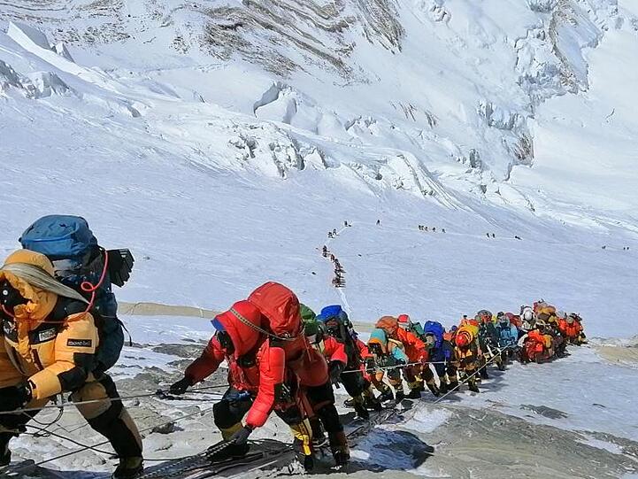 Auf dem höchsten Berg der Erde, dem Mount Everest, wird es diesen Frühling keine Staus geben.