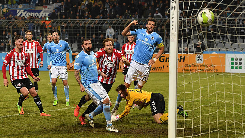 94. Minute: Jan Mauersberger spitzelt die Löwen ins Glück.