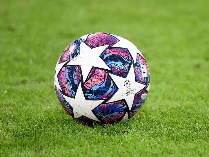 Der offizielle Spielball der Champions League. Foto: Sven Hoppe/dpa/Archivbild