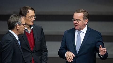 In Rankings der beliebtesten Politiker Deutschlands landet Pistorius (rechts) immer wieder ganz vorne.