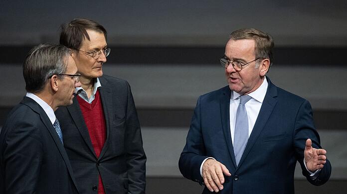 In Rankings der beliebtesten Politiker Deutschlands landet Pistorius (rechts) immer wieder ganz vorne.