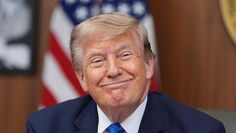 Noch mehr Amerikaner sollen neue Pässe mit Donald Trumps Abbild bekommen. Noch mehr Amerikaner sollen neue Pässe mit Donald Trumps Abbild bekommen.