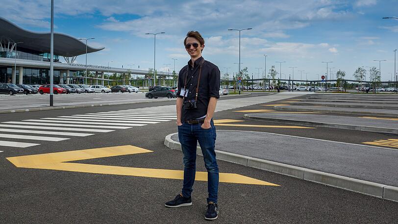 Philip Reichwein am Flughafen in Zagreb.