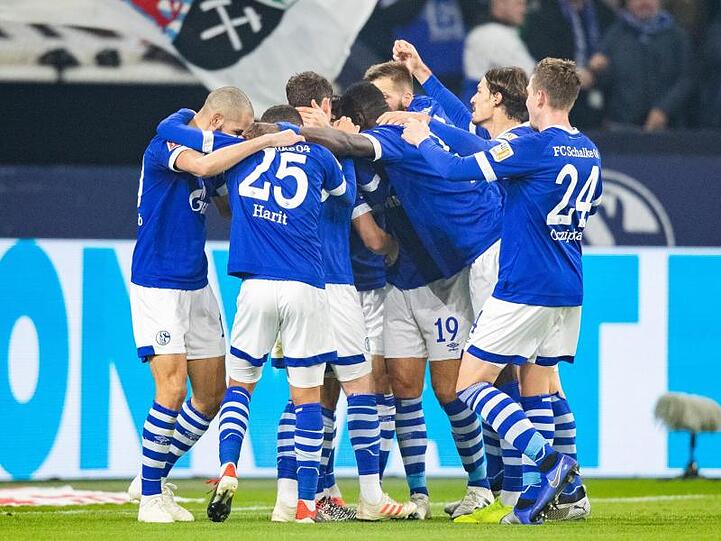 Durch den Sieg gegen Nürnberg hat Schalke nun vier Punkte Vorsprung auf Rang 16.