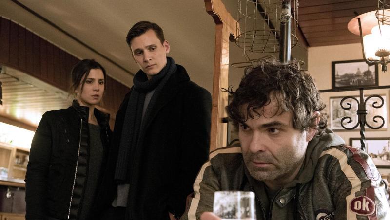 Die Kommissare Nora Dalay (Aylin Tezel) und Jan Pawlak (Rick Okon, M) mit dem ehemaligen Bergmann Stefan Kropp (Andreas Döhler) in einer Szene des "Tatort: Zorn" Die Kommissare Nora Dalay (Aylin Tezel) und Jan Pawlak (Rick Okon, M) mit dem ehemaligen Bergmann Stefan Kropp (Andreas Döhler) in einer Szene des "Tatort: Zorn"