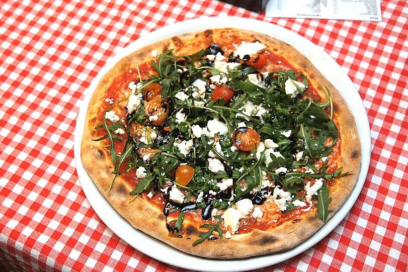 So
sieht
Rocker-
Pizza aus:
Die &bdquo;Crudo &
Rucola&ldquo;
