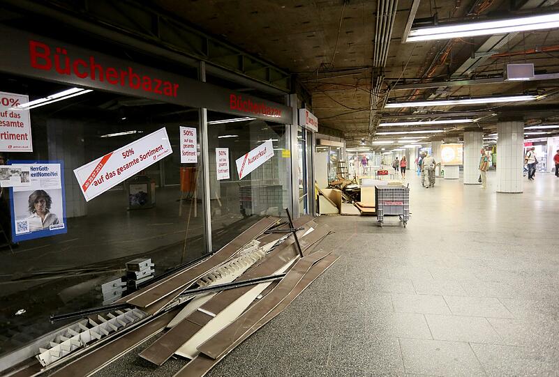 Schick und Schrott: Diese beiden Extreme bieten sich den Besuchern des Münchner Hauptbahnhofs dar. Die Bilder zum Durchklicken.