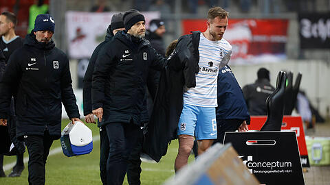 Tim Rieder musste gegen den Halleschen FC ausgewechselt werden.