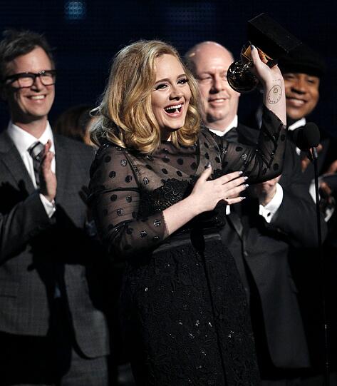 Grammys: Triumph für Adele, Tränen für Whitney Houston - Promis - Abendzeitung München