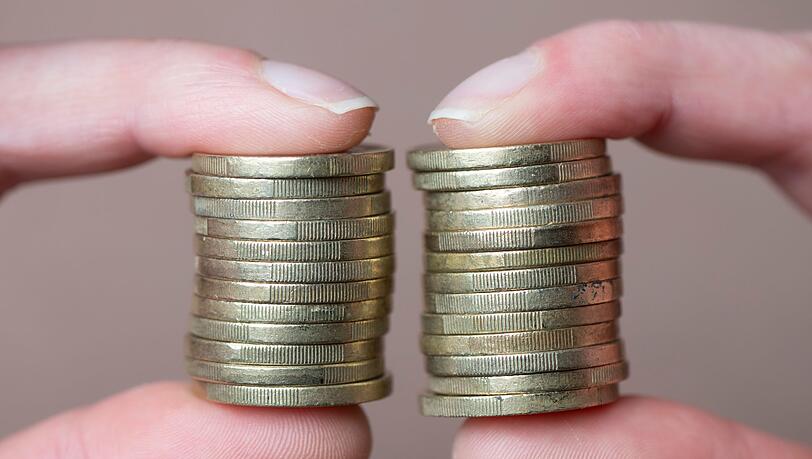 Welches Gehalt bekommt mein Kollege mit den gleichen Aufgaben? (Symbolbild) Welches Gehalt bekommt mein Kollege mit den gleichen Aufgaben? (Symbolbild)