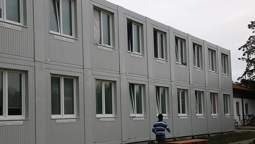 Die Asylbewerberunterkunft in Dorfen, in der ein 20-Jähriger erstochen wurde. Die Asylbewerberunterkunft in Dorfen, in der ein 20-Jähriger erstochen wurde.