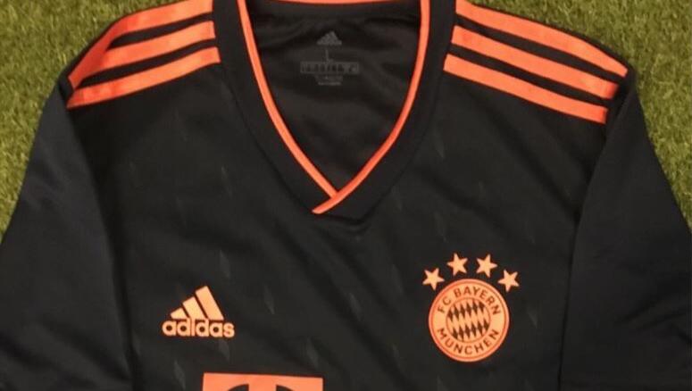 Schwarz und orange - so soll das neue Ausweichtrikot des FC Bayern aussehen. Schwarz und orange - so soll das neue Ausweichtrikot des FC Bayern aussehen.