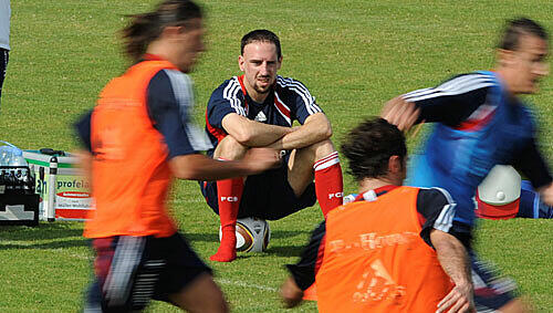 Nur zuschauen, nicht mitspielen: Franck Ribéry Nur zuschauen, nicht mitspielen: Franck Ribéry