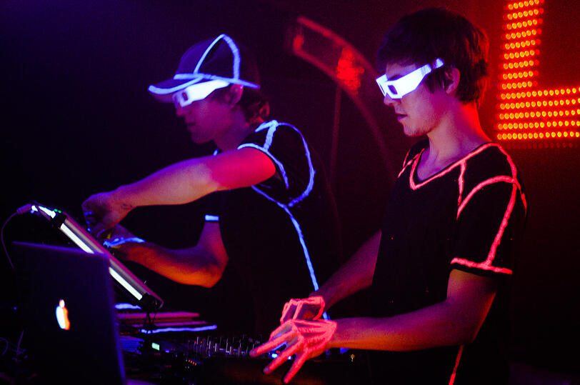 Party-Pics der Woche: Nacht der Helden feat. Laserkraft 3D im Mach 1