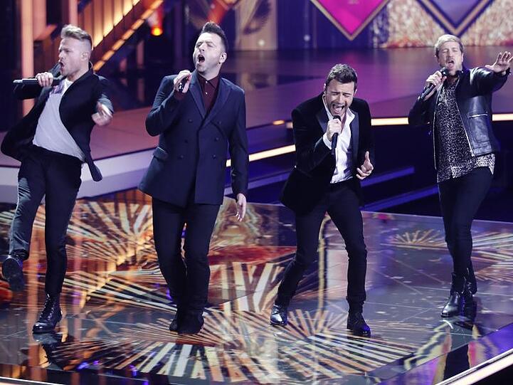 Auch die Jungs von Westlife waren mit dabei. Hier zeigen sie ihr Können.