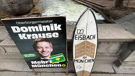 Diese Botschaft an OB Krause war am Karfreitag auf der Br&uuml;cke &uuml;ber den Eisbach zu sehen.