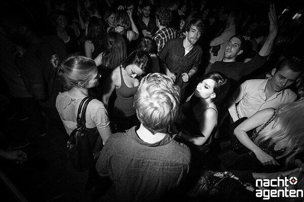 Die besten Partybilder vom Samstag. Hier aus dem Crux.