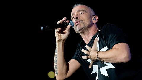 Eigentlich wollte Eros Ramazzotti heute in München auftregen. Krankheitsbedingt muss das Konzert kurzfristig ausfallen.