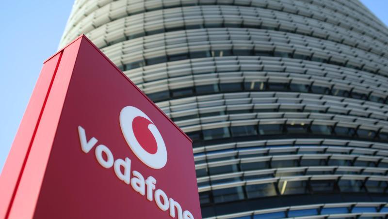 Das Vodafone-Logo steht vor der Vodafone-Deutschland-Zentrale. Das Vodafone-Logo steht vor der Vodafone-Deutschland-Zentrale.