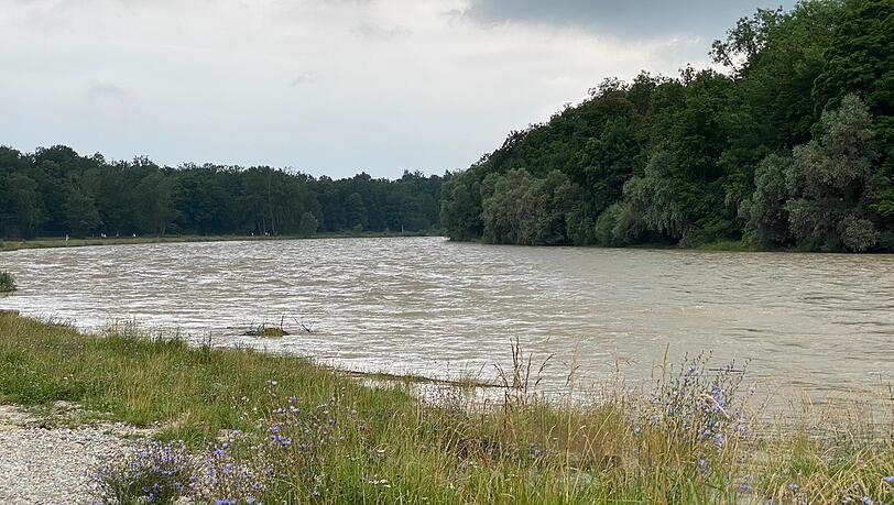 So sah es an der Isar vor etwa einem Monat aus. (Archivbild) So sah es an der Isar vor etwa einem Monat aus. (Archivbild)
