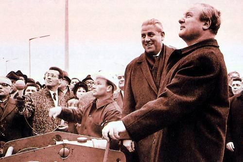 Das prägte seine Ära: OB Urschlechter und Verkehrsminister Georg Leber 1967 bei der U-Bahn-Eröffnung.