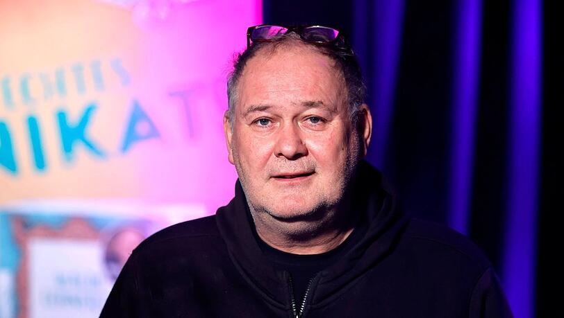 Der "Bares für Rares"-Händler Walter Lehnertz ist Fans vor allem als Waldi bekannt. Der "Bares für Rares"-Händler Walter Lehnertz ist Fans vor allem als Waldi bekannt.